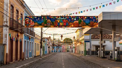 Faixa de rua para festa junina (simulação de aplicação)